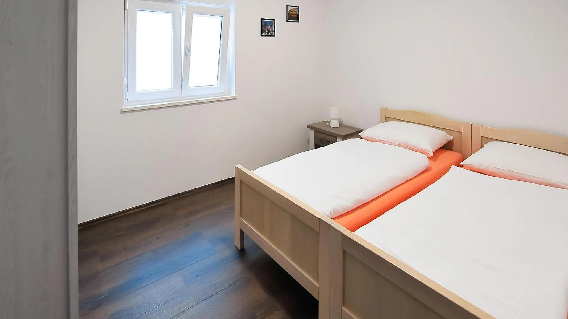 Awesome Apartment In Obrovac With Wifi