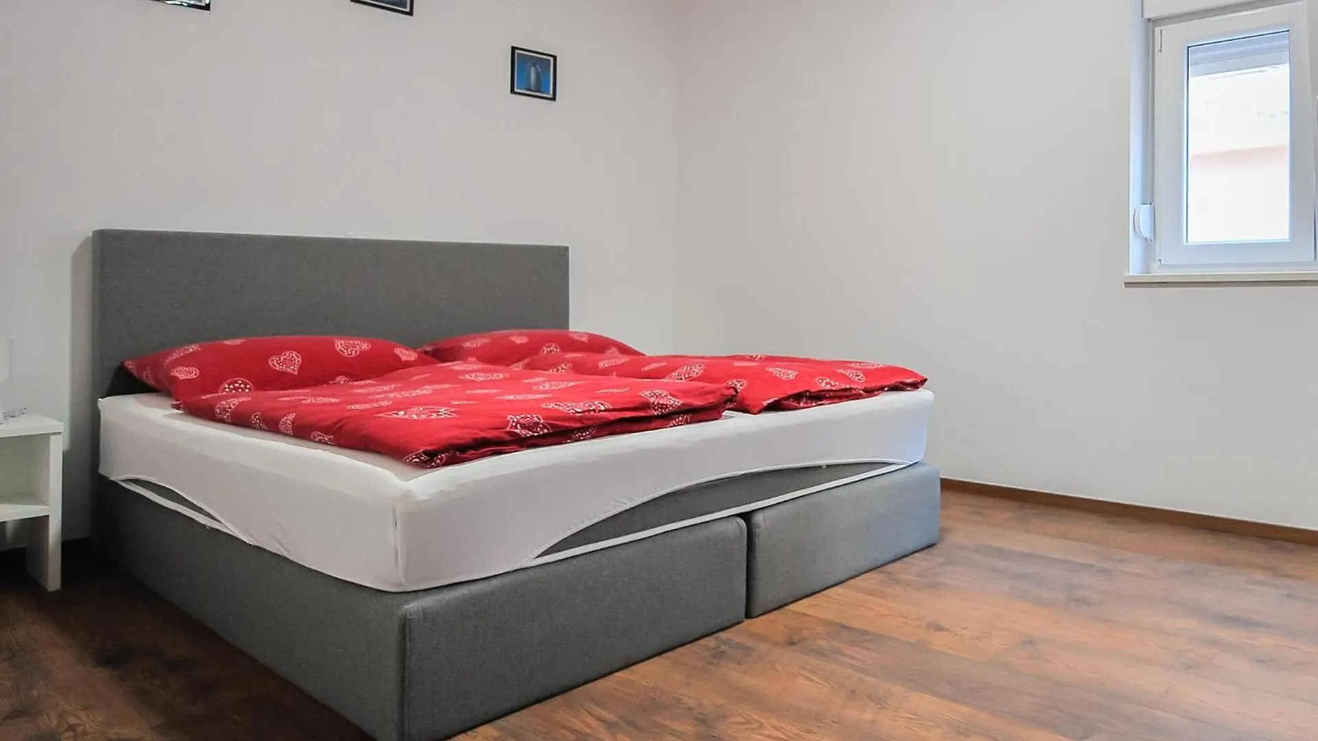 Awesome Apartment In Obrovac With Wifi