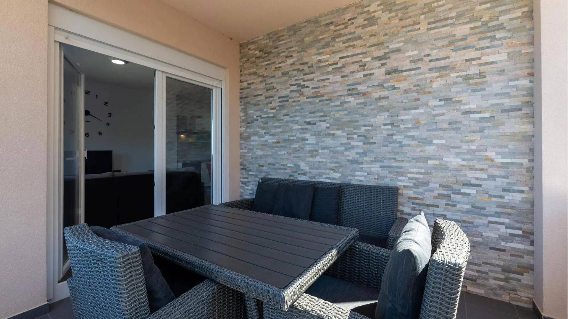 Awesome Apartment In Obrovac With Wifi