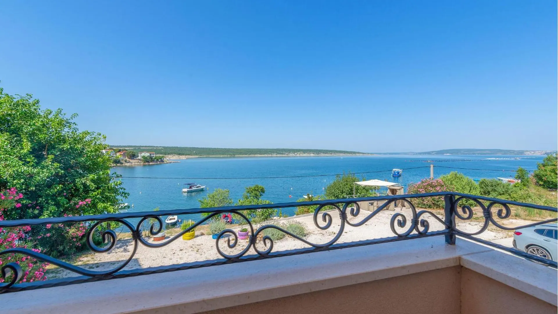 Awesome Apartment In Obrovac With Wifi